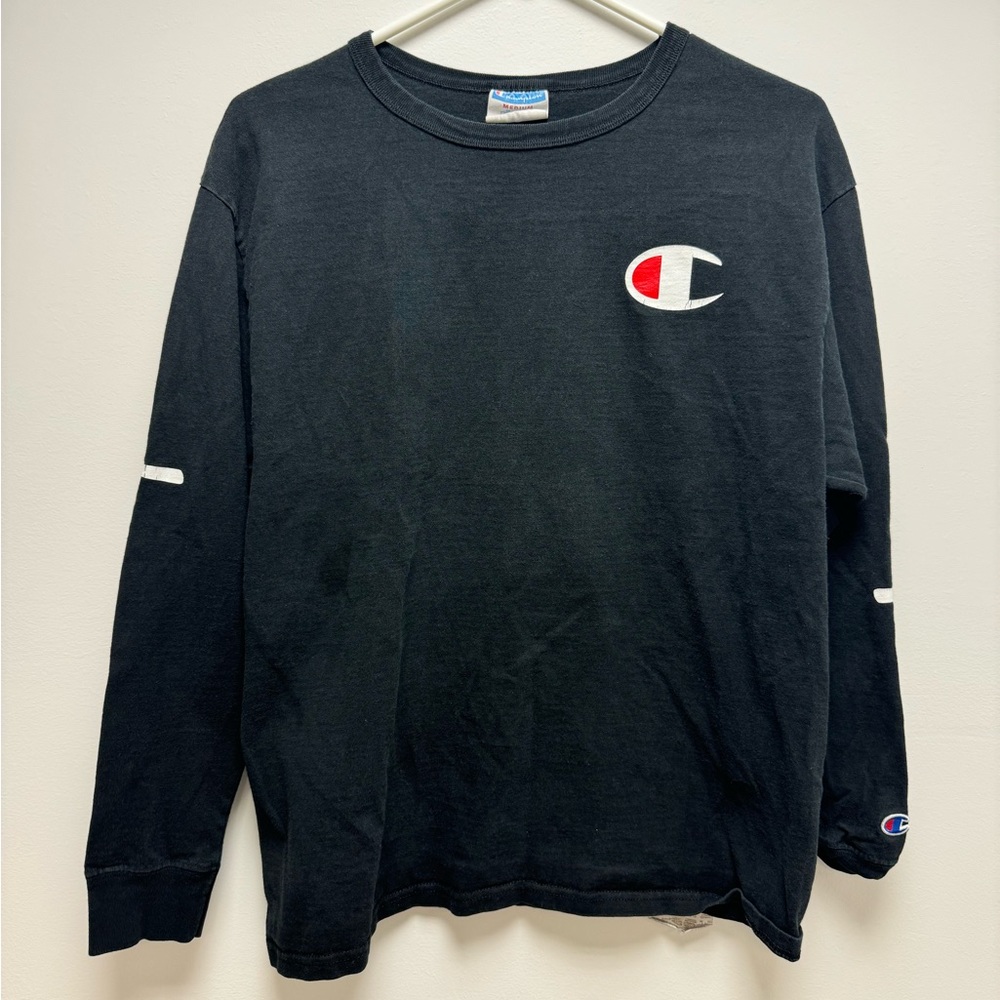 Black champion longsleeve logo tee